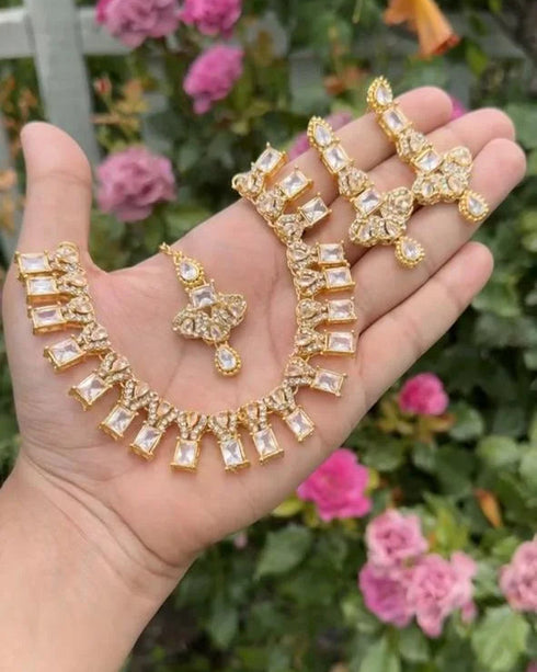 Zircon Lustre Set